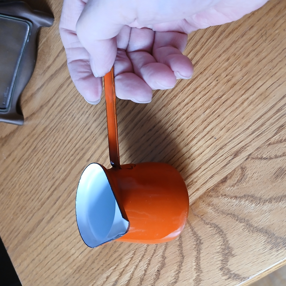Vintage Orange Enamel Cup with Handle - Picture 3 of 4